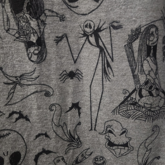 Nightmare Before Christmas nightgown sz. S (fits larger) - Picture 5 of 11